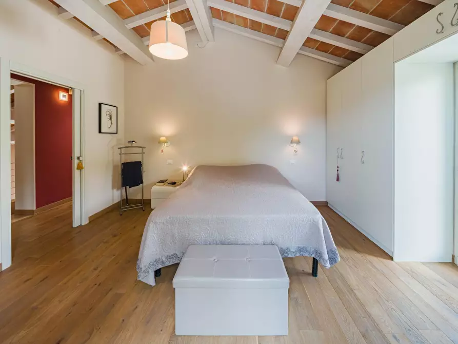 Immagine 15 di Villa in vendita  a Peccioli