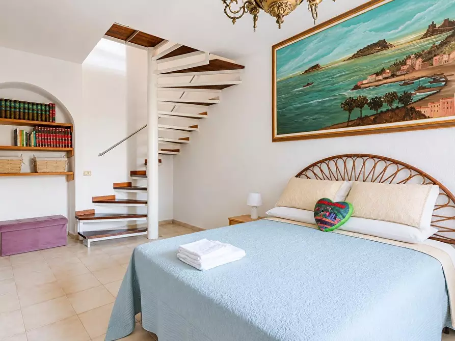 Immagine 15 di Casa semindipendente in vendita  a Portovenere