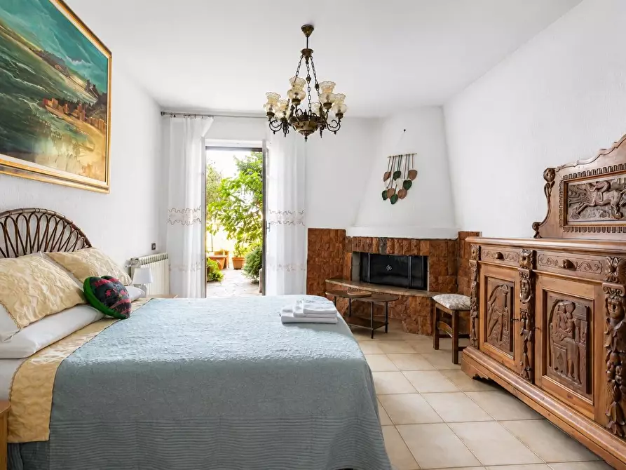 Immagine 9 di Casa semindipendente in vendita  a Portovenere