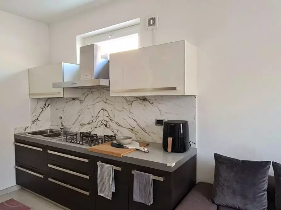 Immagine 9 di Casa semindipendente in vendita  a Massa
