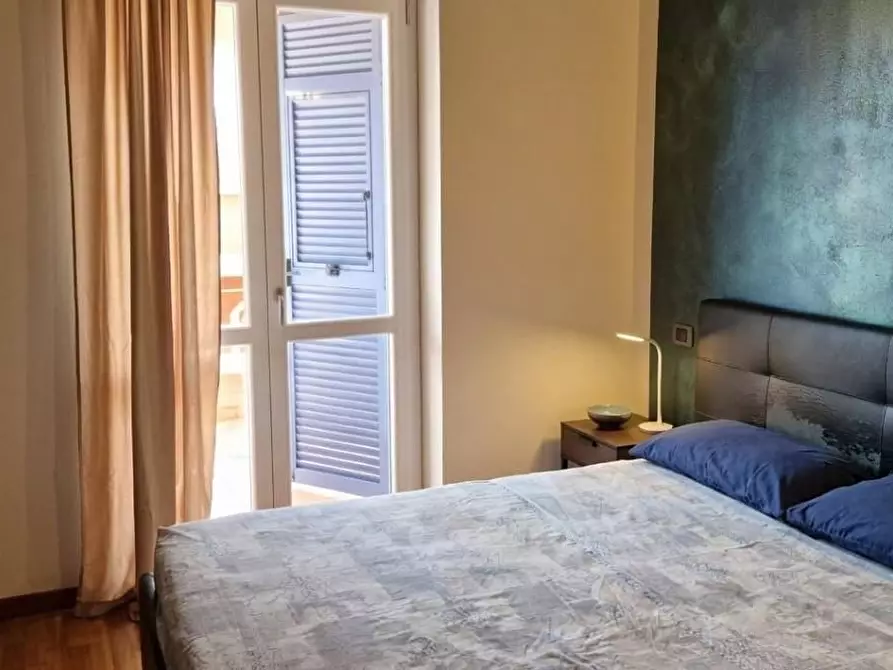 Immagine 15 di Casa semindipendente in vendita  a Massa