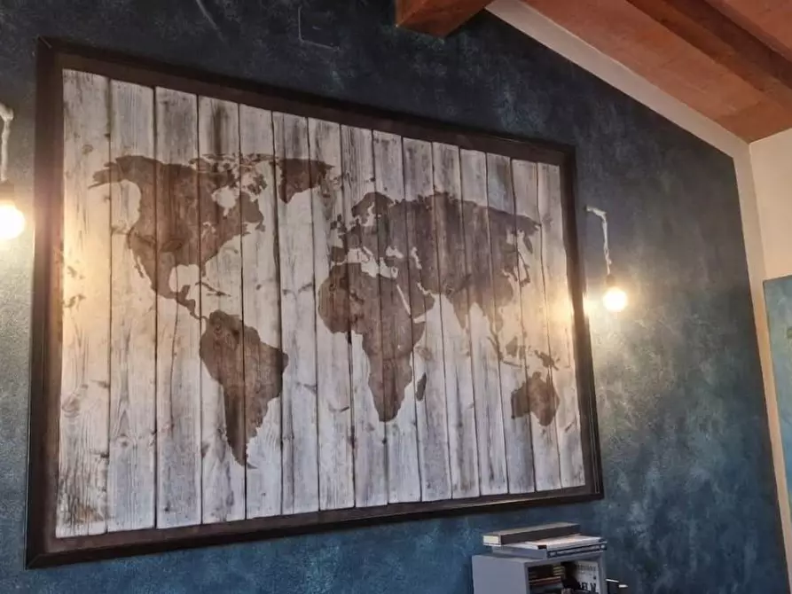 Immagine 17 di Casa semindipendente in vendita  a Massa