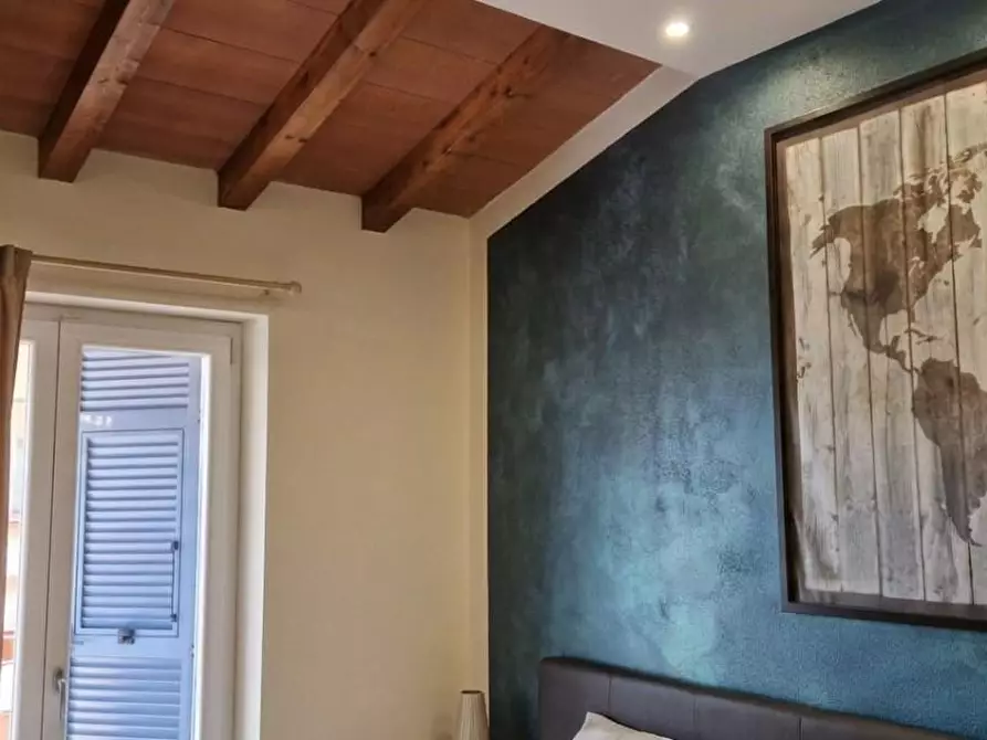 Immagine 16 di Casa semindipendente in vendita  a Massa