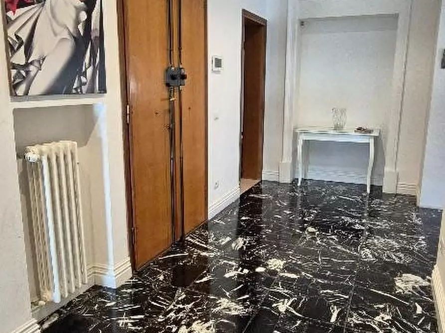 Immagine 36 di Casa bifamiliare in vendita  a Pontedera