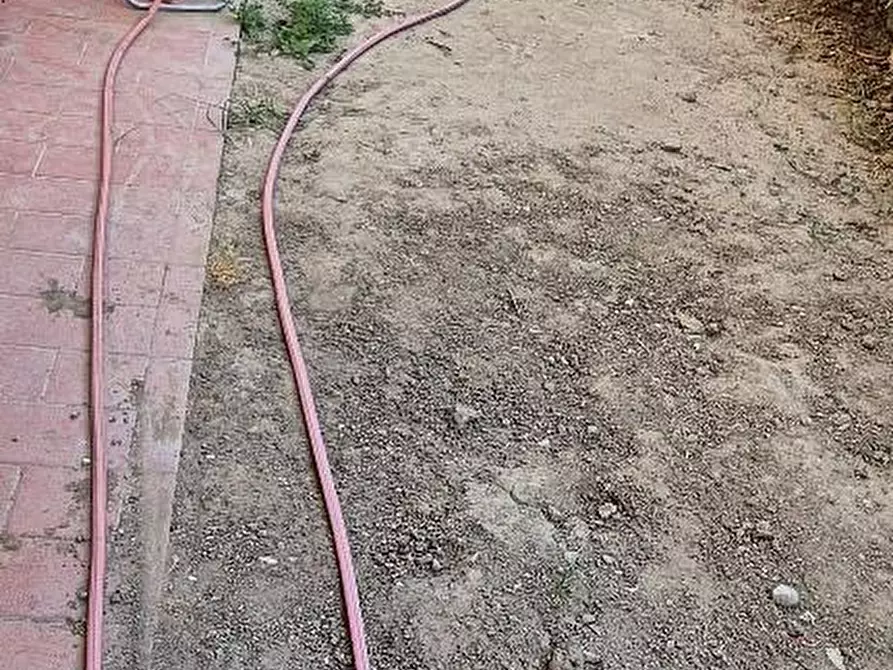 Immagine 41 di Casa bifamiliare in vendita  a Pontedera