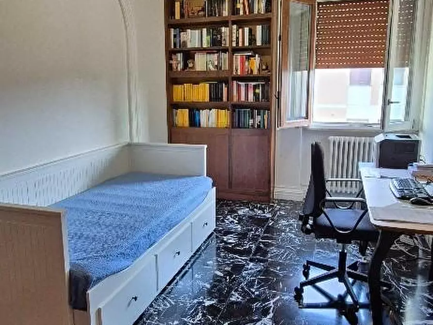 Immagine 18 di Casa bifamiliare in vendita  a Pontedera