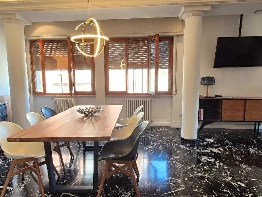Immagine 4 di Casa bifamiliare in vendita  a Pontedera