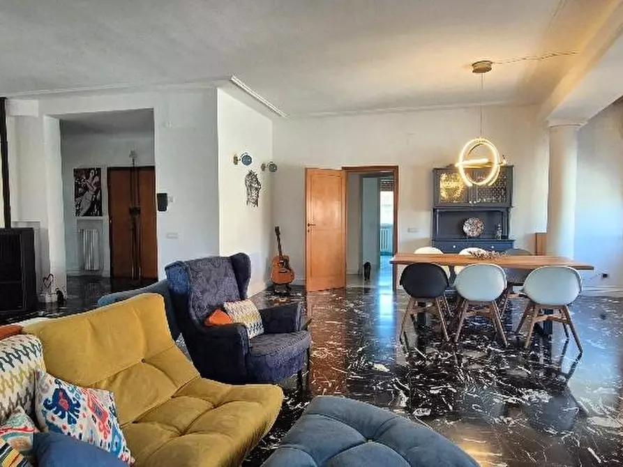 Immagine 5 di Casa bifamiliare in vendita  a Pontedera