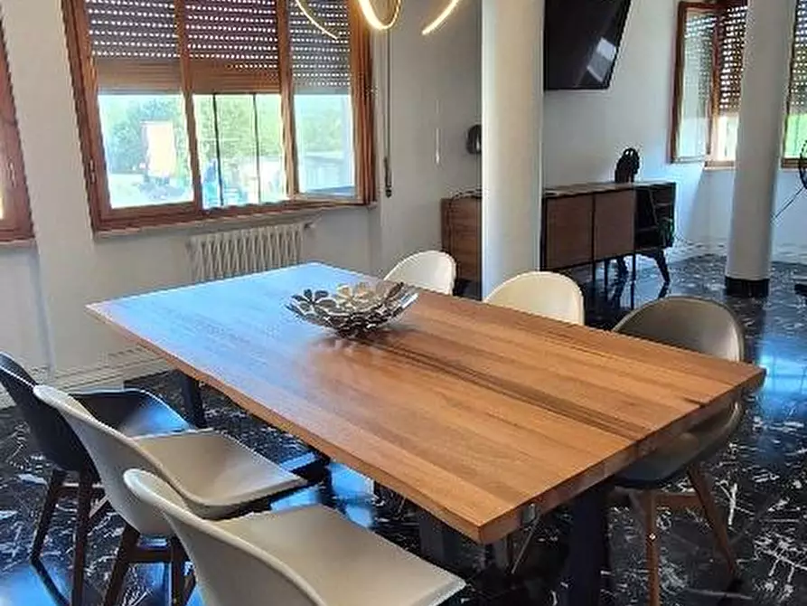Immagine 9 di Casa bifamiliare in vendita  a Pontedera