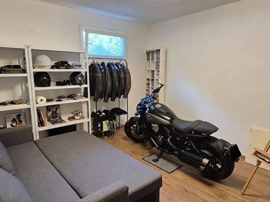 Immagine 40 di Casa bifamiliare in vendita  a Pontedera