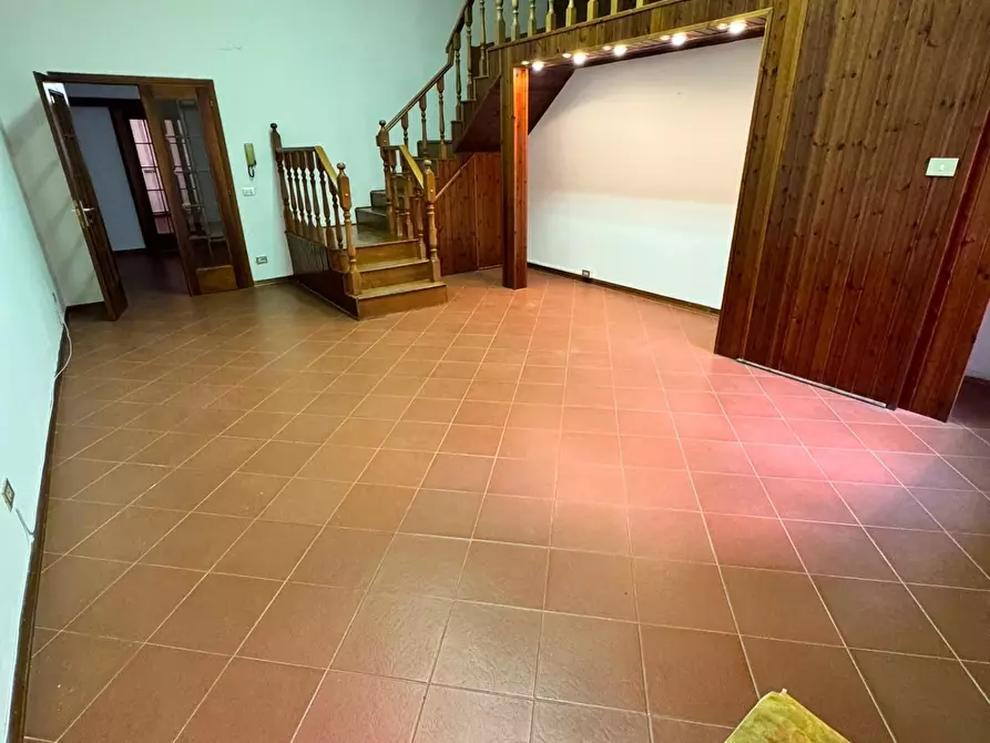 Immagine 2 di Appartamento in affitto  a Livorno