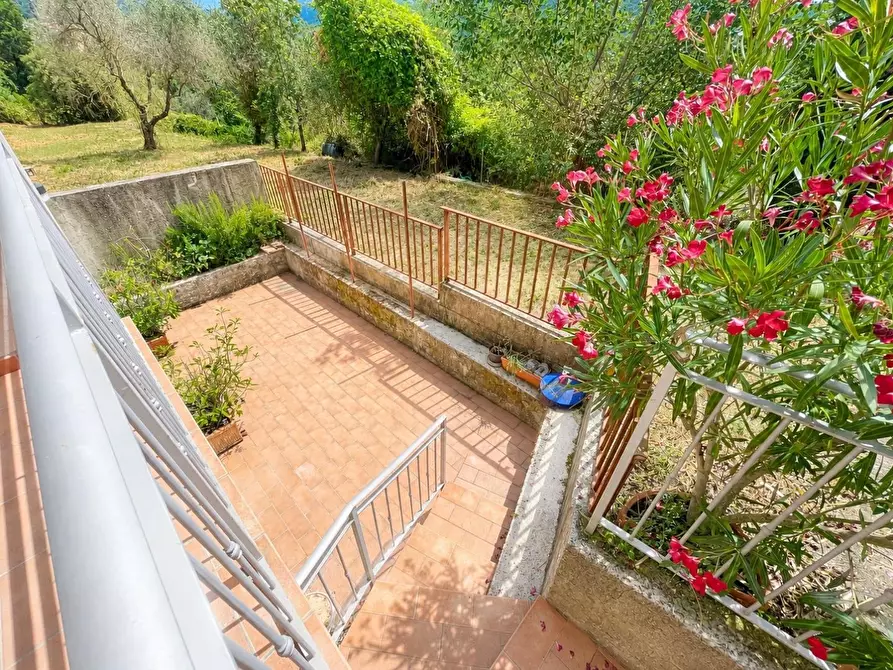 Immagine 34 di Casa semindipendente in vendita  a Fivizzano