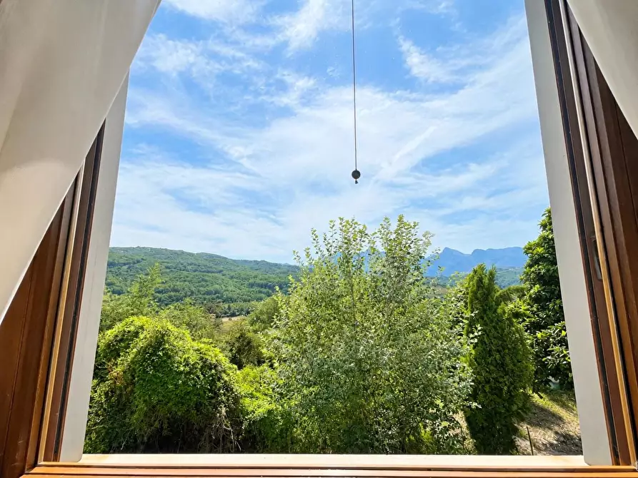 Immagine 9 di Casa semindipendente in vendita  a Fivizzano