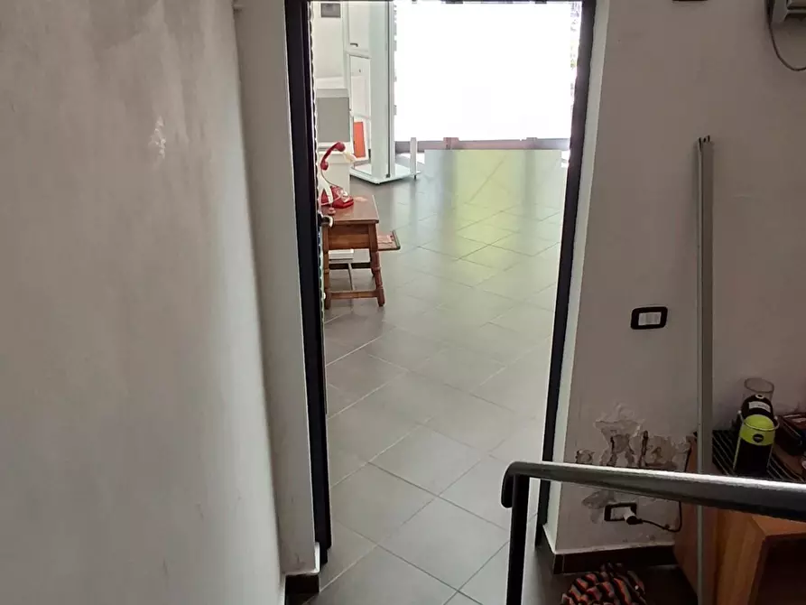 Immagine 9 di Locale commerciale in affitto  a Grosseto