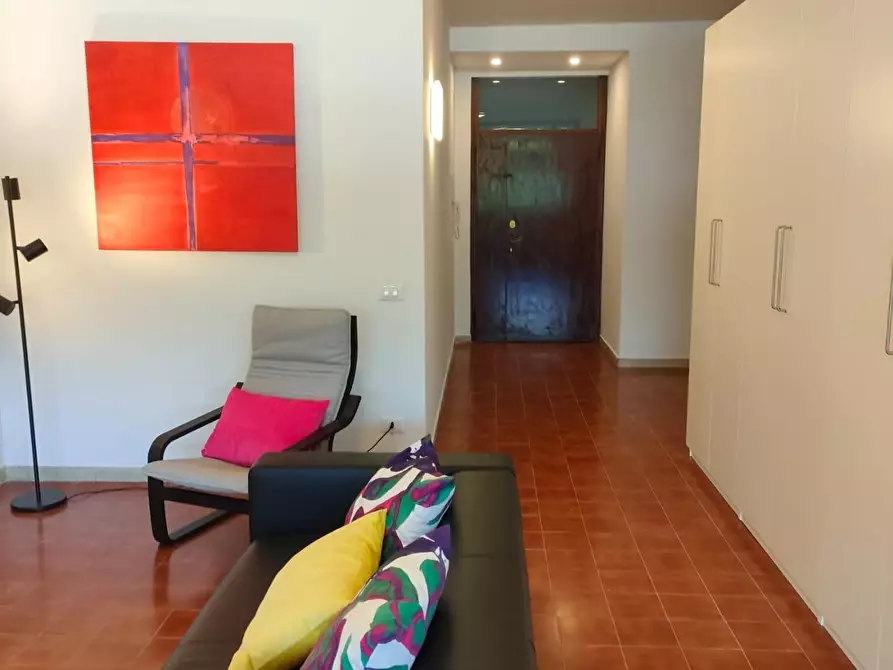 Immagine 2 di Appartamento in affitto  a Carrara