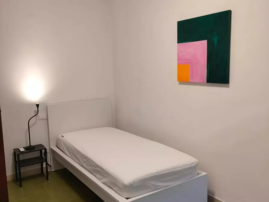 Immagine 9 di Appartamento in affitto  a Carrara