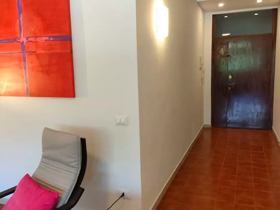 Immagine 3 di Appartamento in affitto  a Carrara