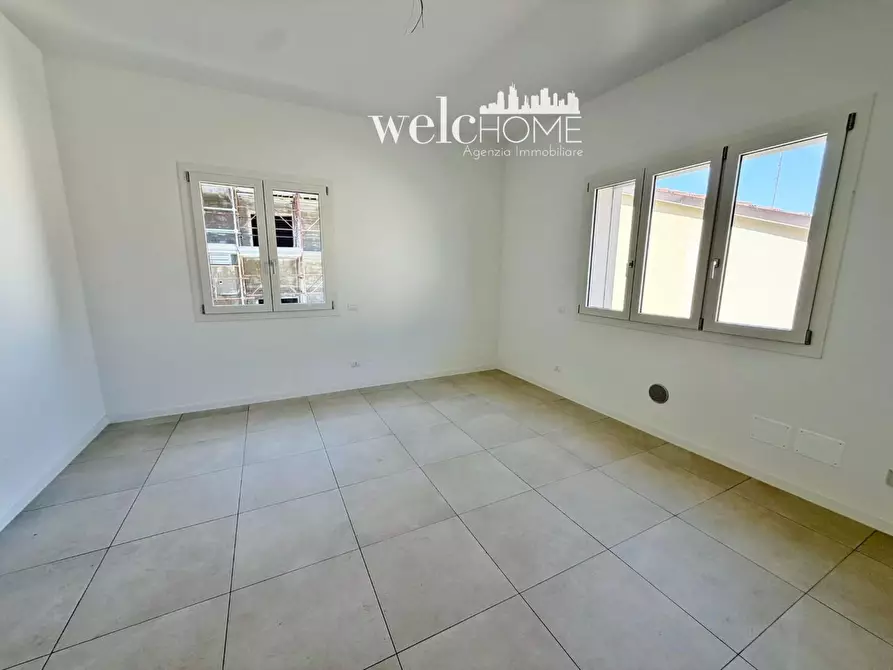 Immagine 4 di Appartamento in vendita  a Campi Bisenzio