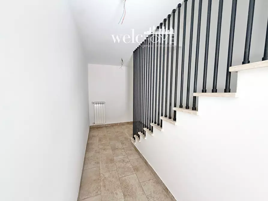 Immagine 31 di Appartamento in vendita  a Campi Bisenzio