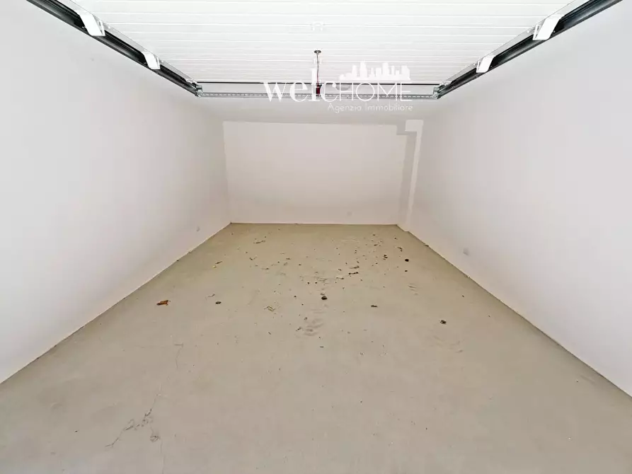 Immagine 19 di Appartamento in vendita  a Campi Bisenzio