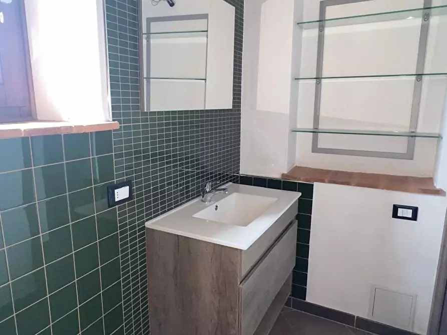 Immagine 21 di Appartamento in vendita  a Colle Di Val D'elsa