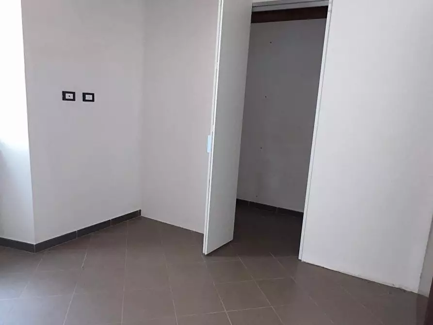 Immagine 19 di Appartamento in vendita  a Colle Di Val D'elsa