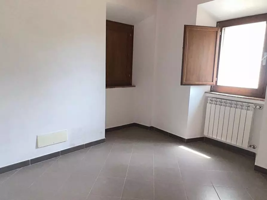 Immagine 23 di Appartamento in vendita  a Colle Di Val D'elsa