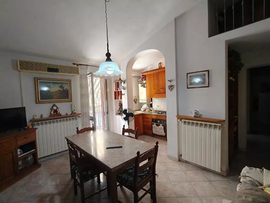 Immagine 1 di Appartamento in vendita  a Cascina