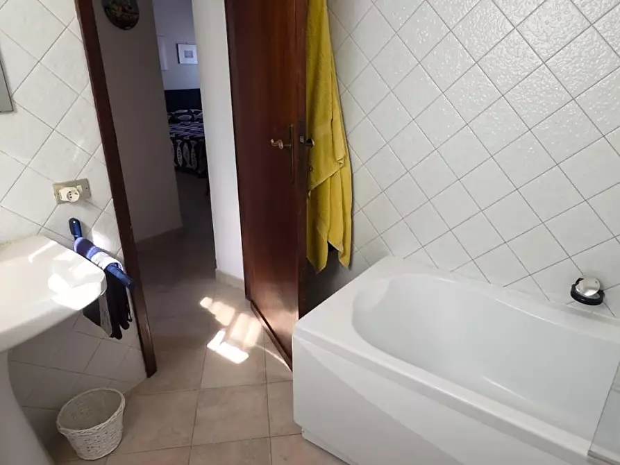 Immagine 18 di Mansarda in vendita  a Carrara