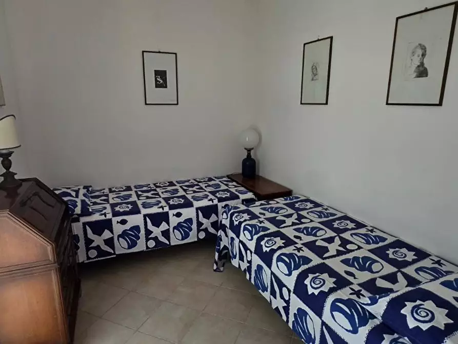 Immagine 16 di Mansarda in vendita  a Carrara