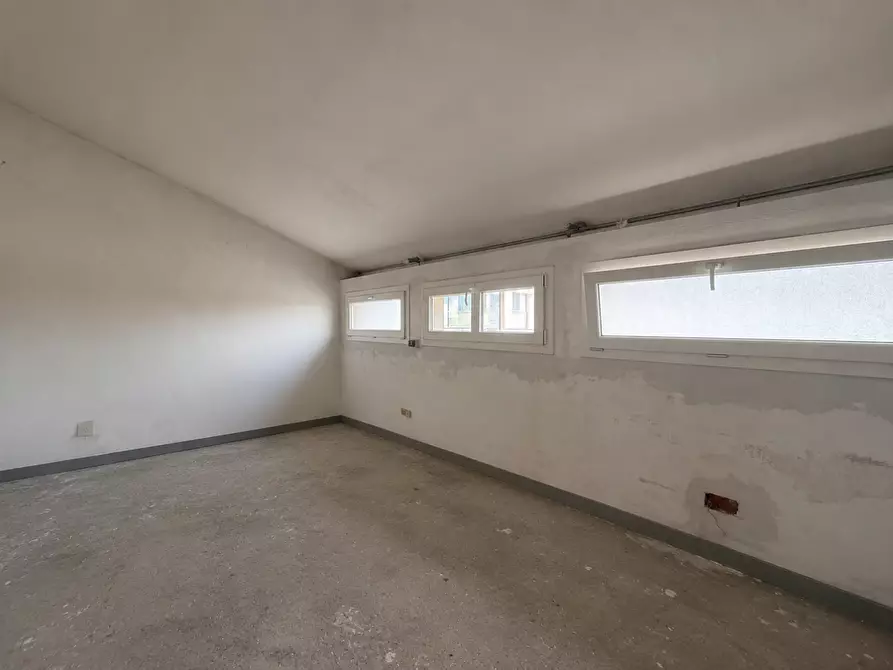 Immagine 23 di Casa indipendente in vendita  a Vicopisano