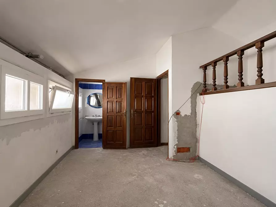 Immagine 22 di Casa indipendente in vendita  a Vicopisano