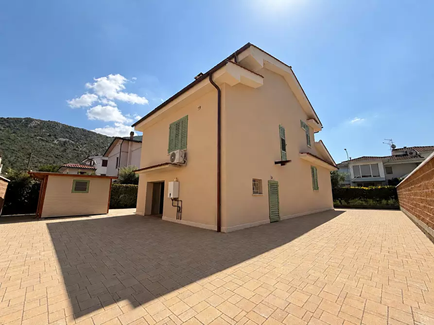 Immagine 34 di Casa indipendente in vendita  a Vicopisano