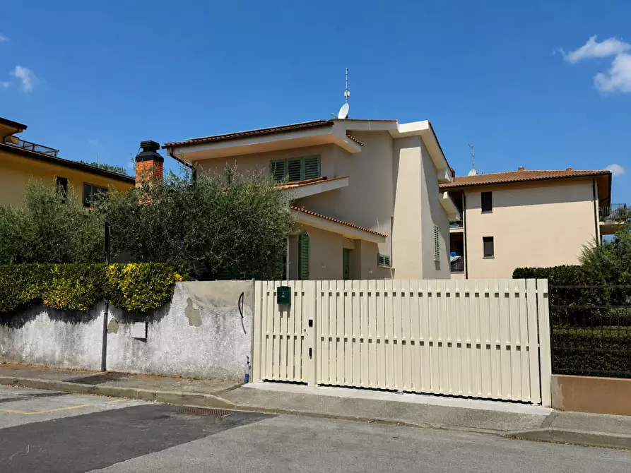 Immagine 38 di Casa indipendente in vendita  a Vicopisano