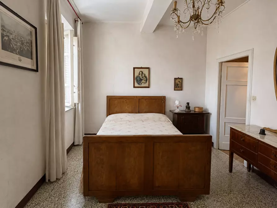 Immagine 10 di Casa colonica in vendita  a Capannori