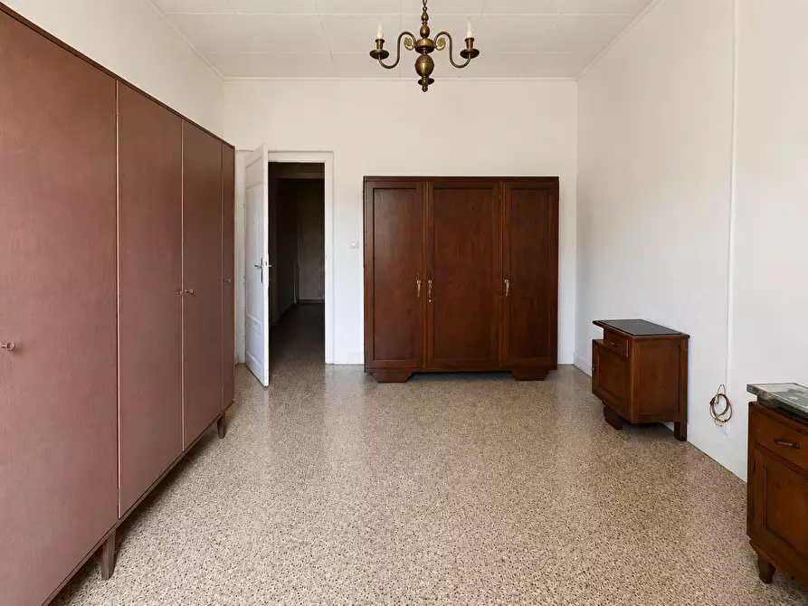 Immagine 9 di Casa colonica in vendita  a Capannori