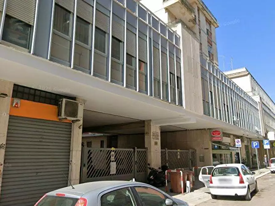 Immagine 1 di Garage in vendita  a Lecce