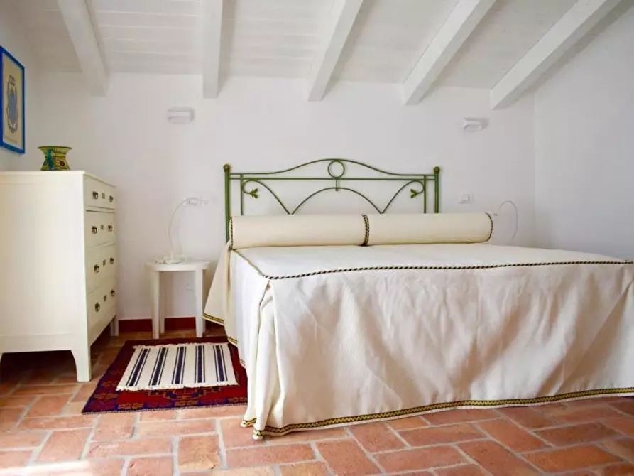 Immagine 24 di Villa in vendita  a Massa