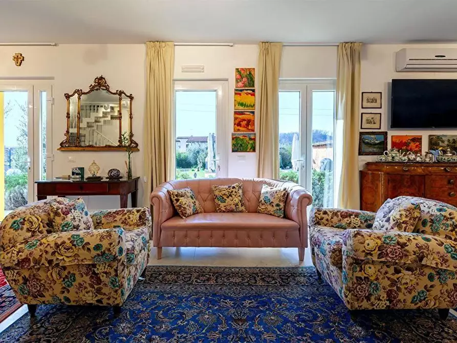 Immagine 13 di Albergo/B&B/Residence in vendita  a Massa