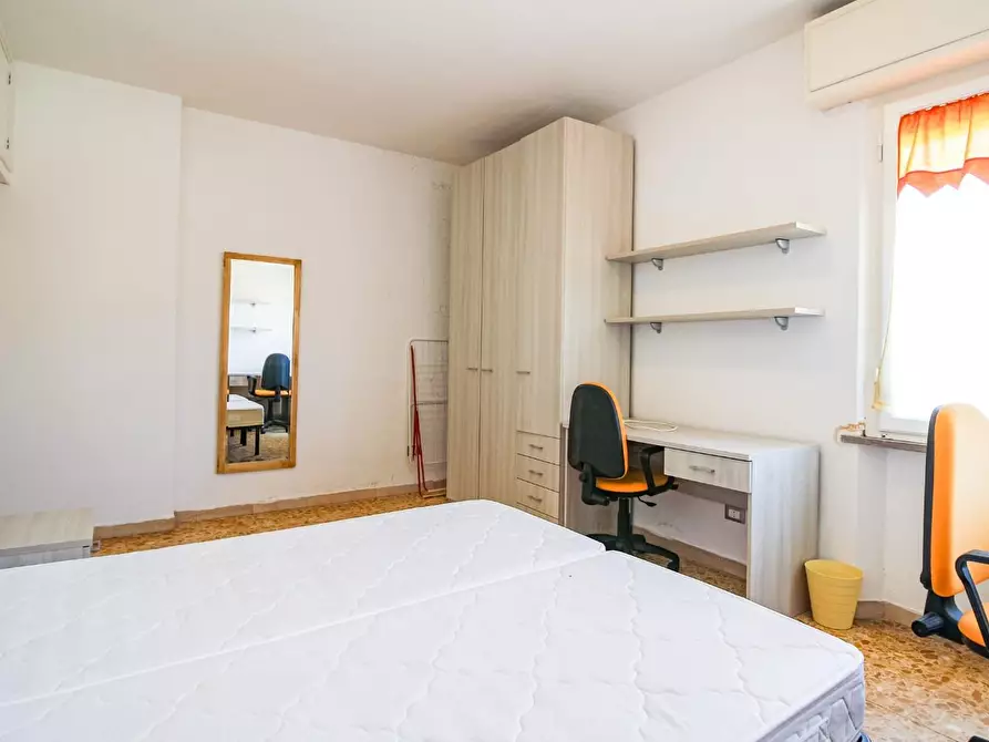 Immagine 5 di Appartamento in affitto  a Pisa