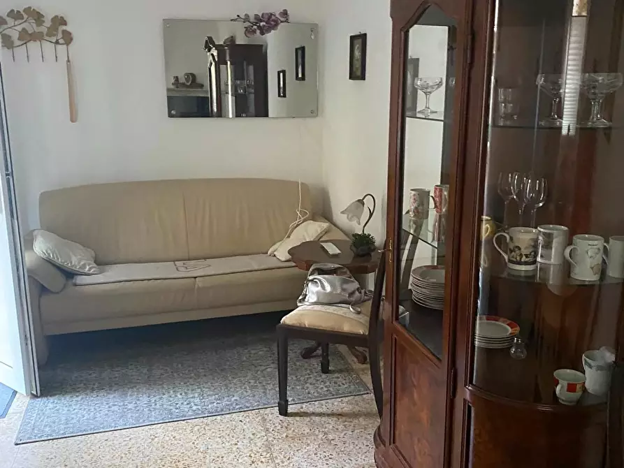 Immagine 9 di Terratetto in vendita  a Massa