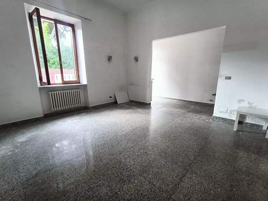 Immagine 3 di Casa semindipendente in vendita  a Carrara