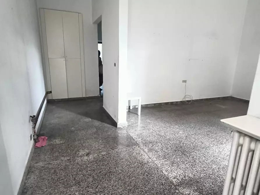 Immagine 11 di Casa semindipendente in vendita  a Carrara