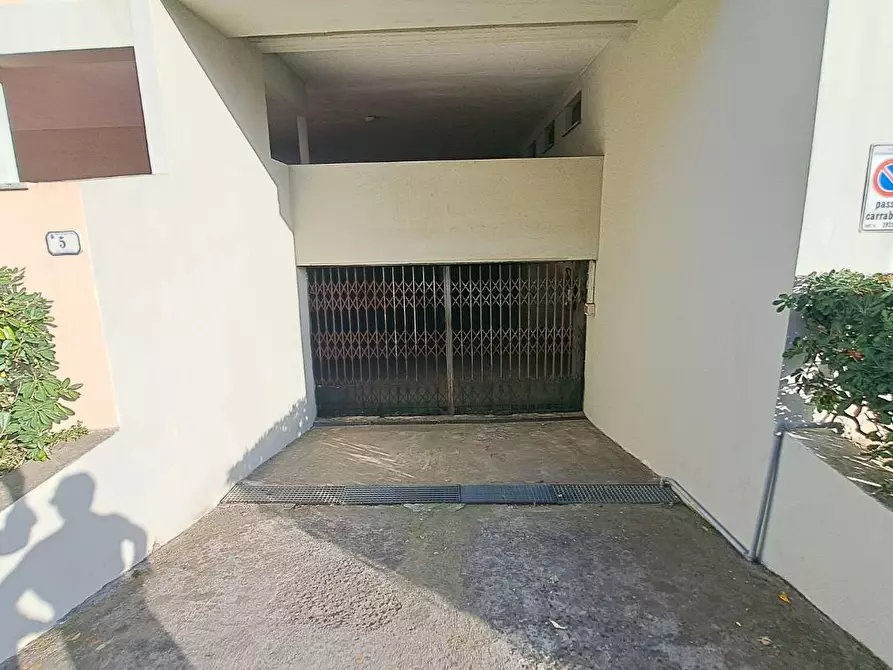 Immagine 17 di Appartamento in vendita  a Rosignano Marittimo