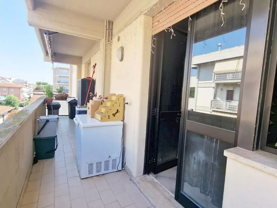 Immagine 10 di Mansarda in vendita  a Viareggio
