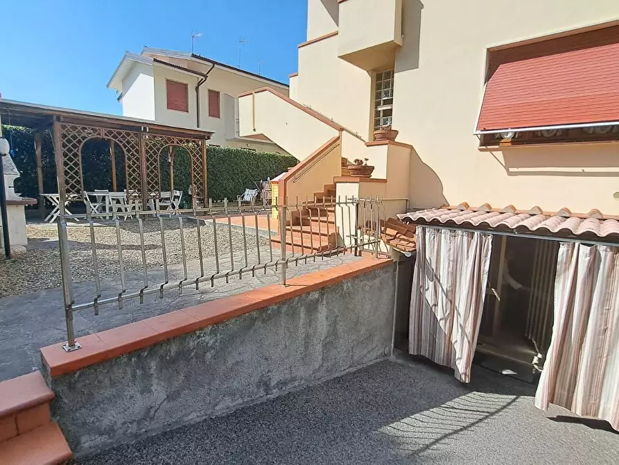Immagine 27 di Appartamento in vendita  a Rosignano Marittimo