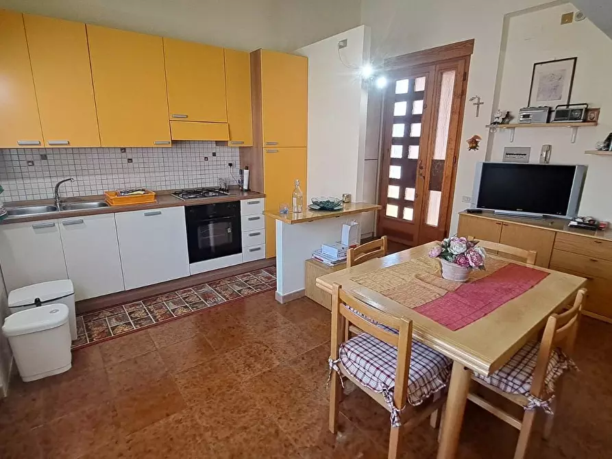 Immagine 4 di Appartamento in vendita  a Rosignano Marittimo