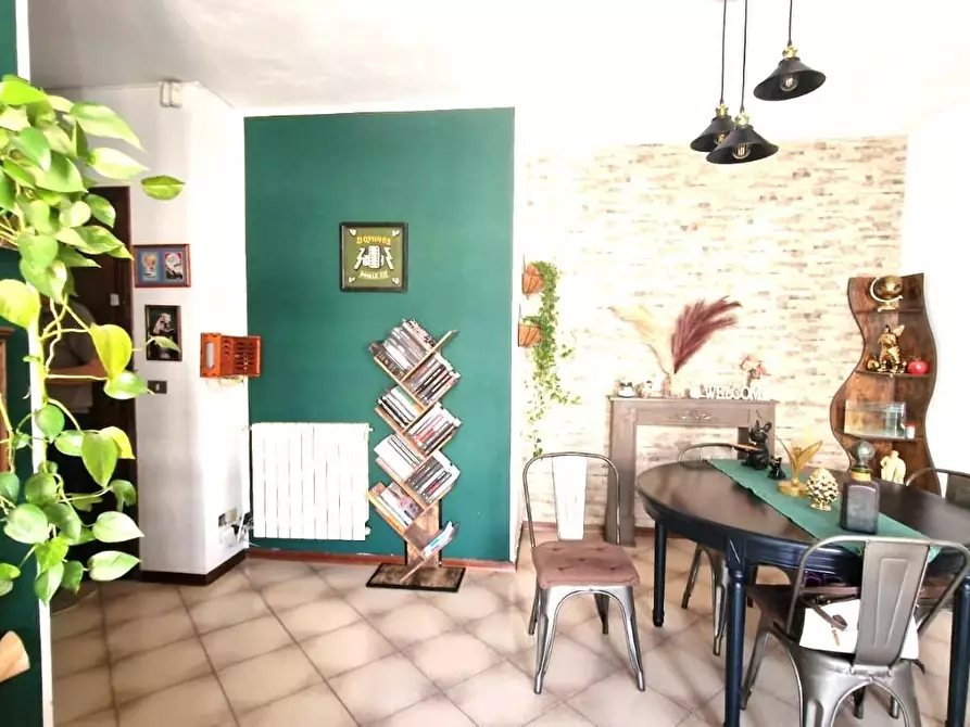 Immagine 6 di Appartamento in vendita  a Viareggio