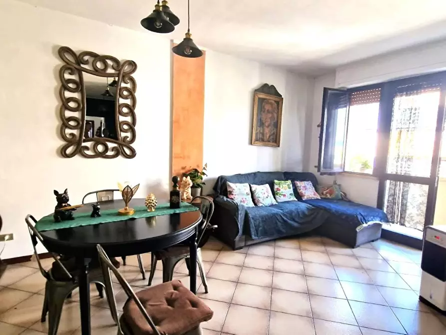 Immagine 3 di Appartamento in vendita  a Viareggio