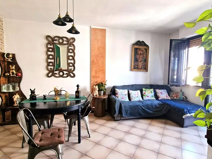 Immagine 7 di Appartamento in vendita  a Viareggio